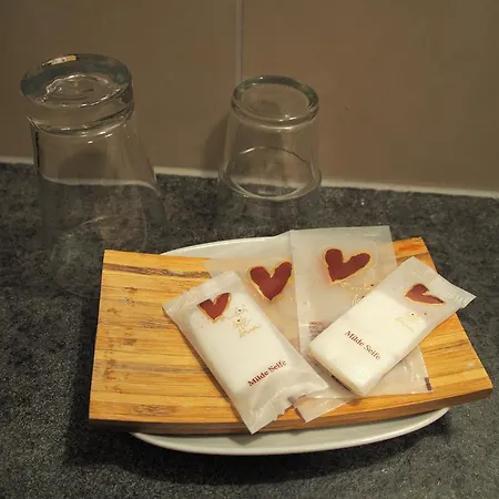 Alte Linde & Restaurant 3* آلين