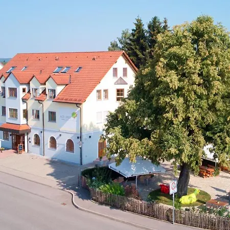Alte Linde 3*